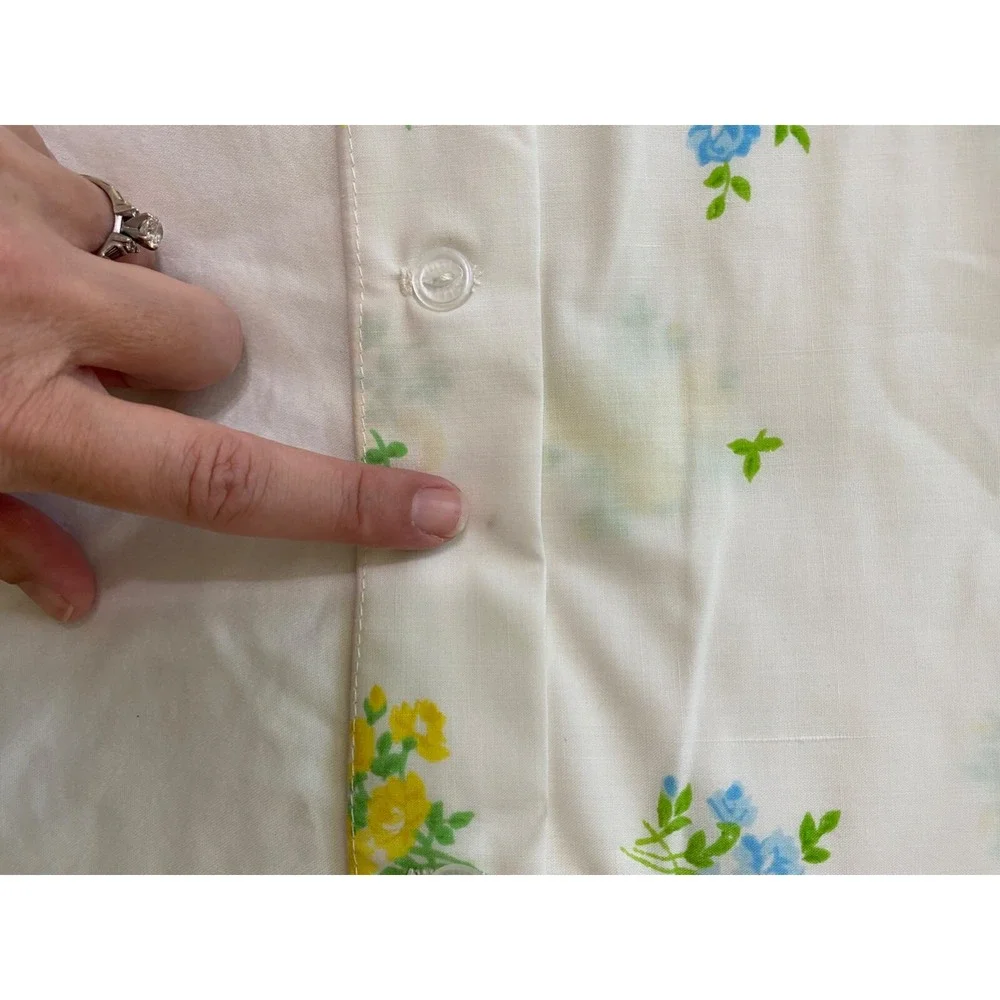 VTG Handmade Duvet Twin Cottage Mini Roses Yellow & Blue 1970s Lace Buttons Read